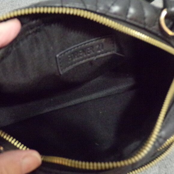 Forever 21 Crossbody Black Quilted Style w/Gold Accents Adj Strap - Picture 6 of 7